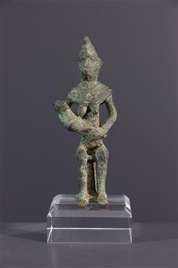 Gan bronze maternity figurine